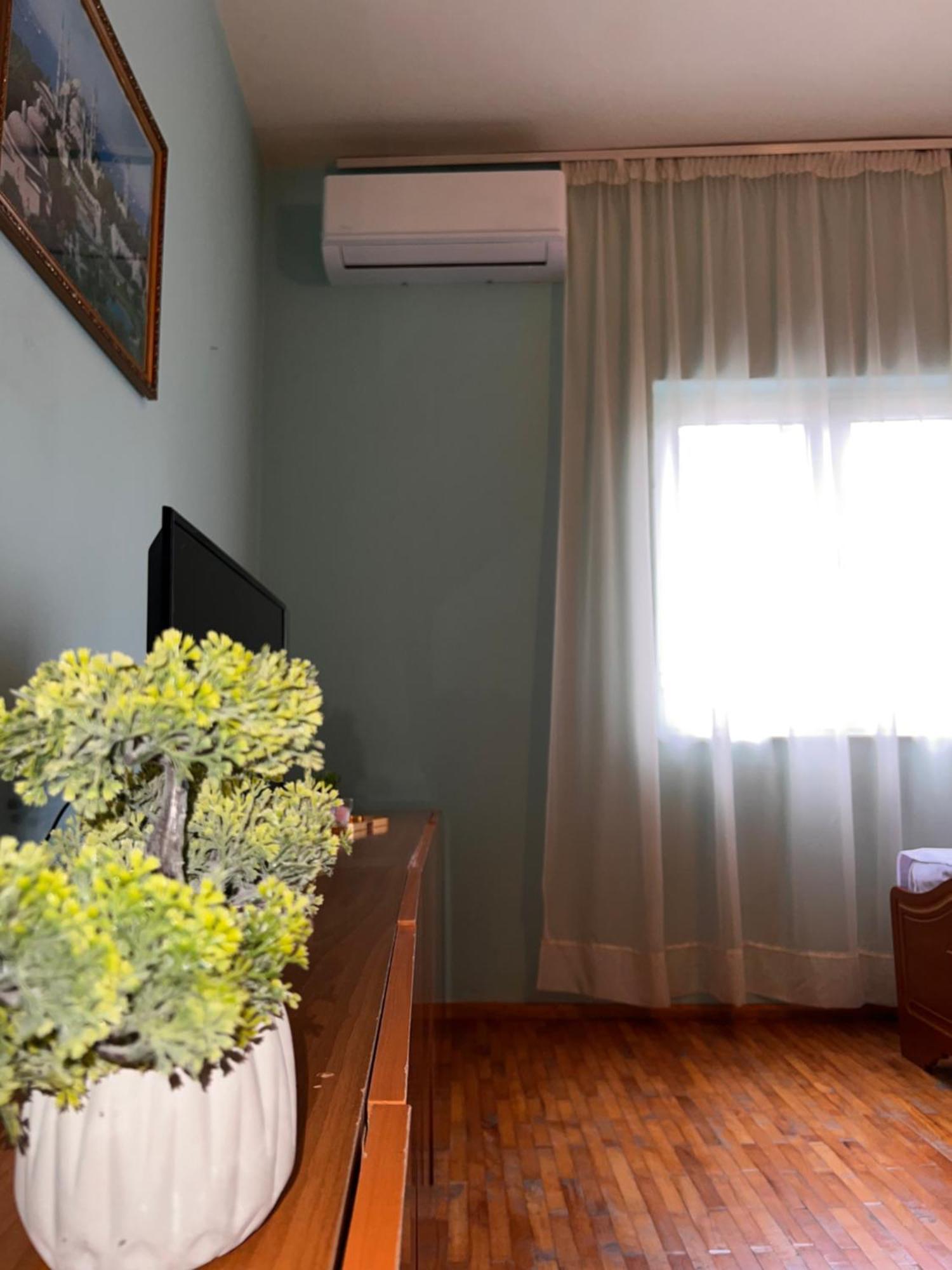 Berat Private Room In Haxhialiu Villa Zewnętrze zdjęcie