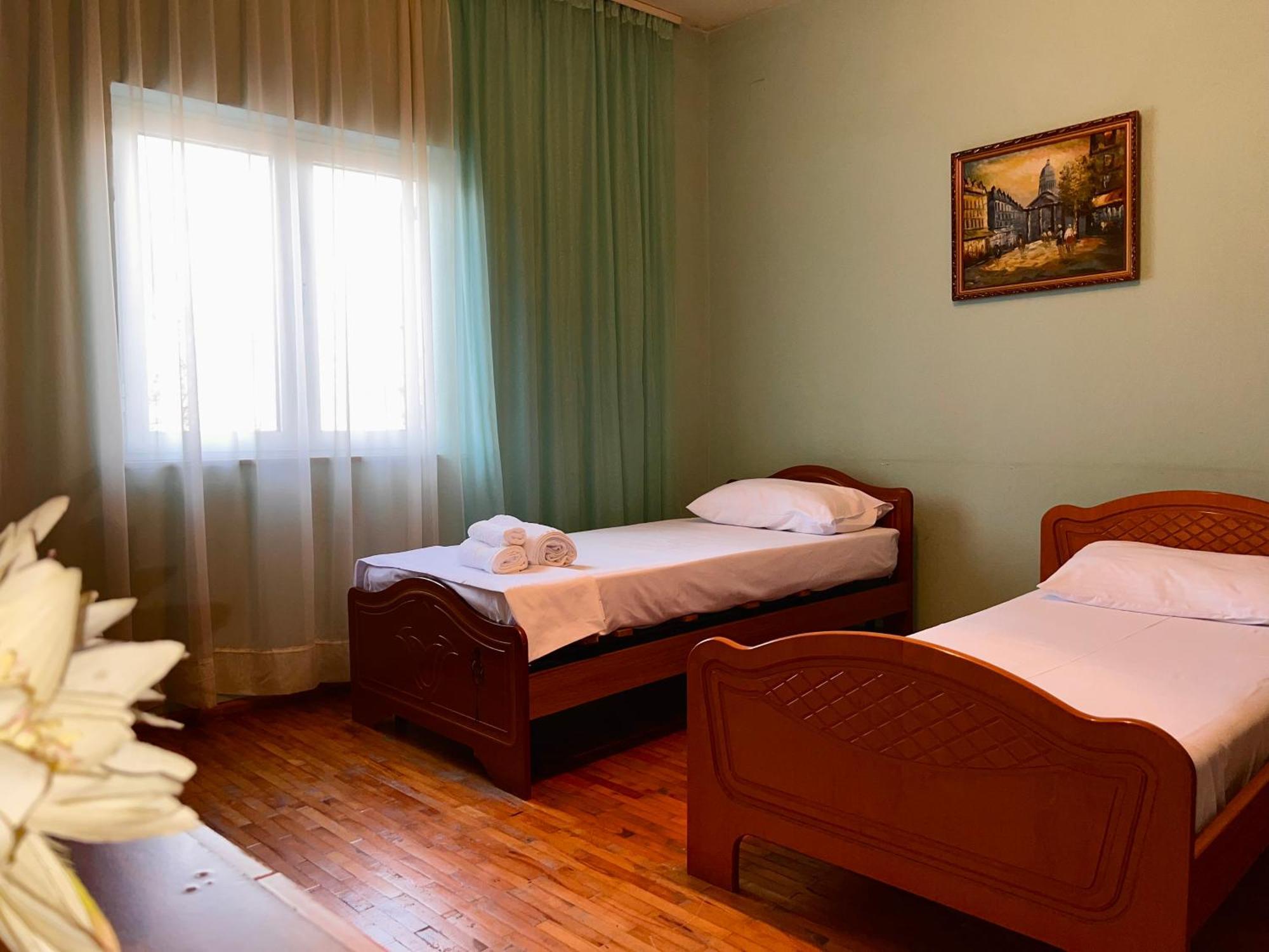 Berat Private Room In Haxhialiu Villa Zewnętrze zdjęcie